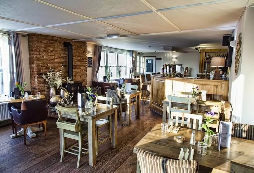 בית מלון כפרי The Ship Inn