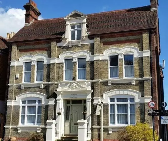 호텔 Trafalgar Guest House