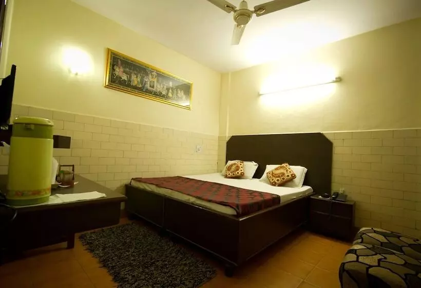 Отель Woodland Dx