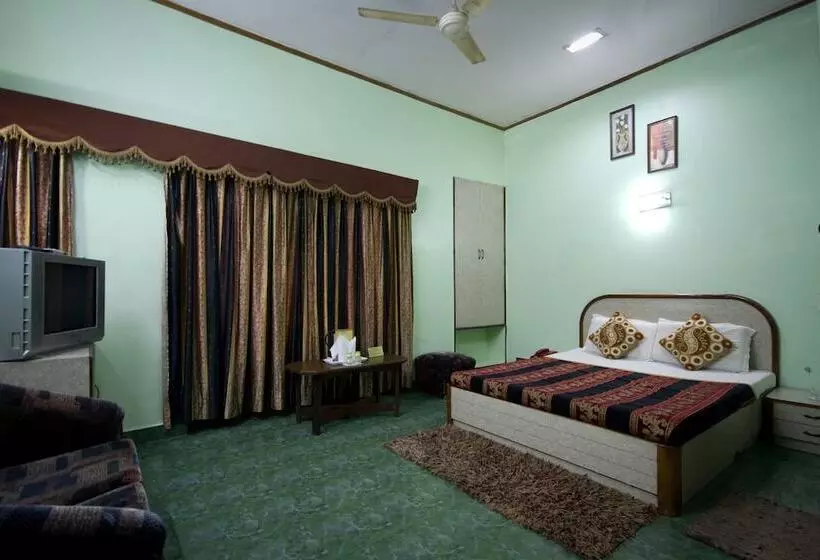 Отель Woodland Dx