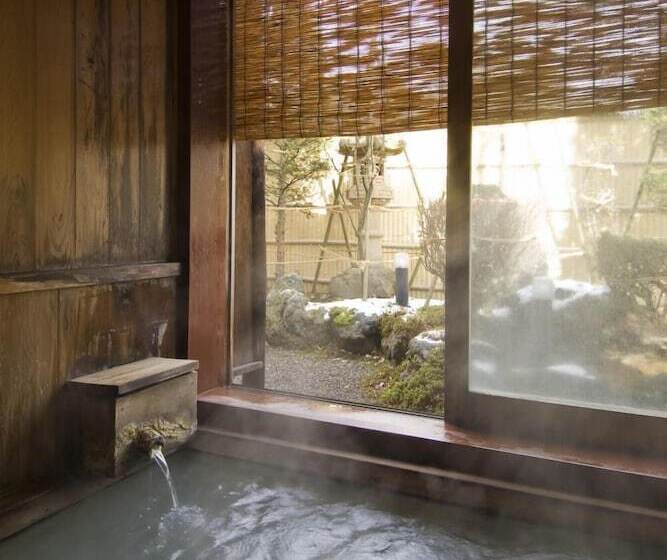 Ekinariya Ryokan