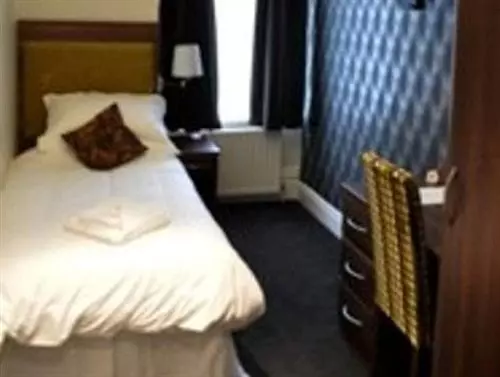 Bed and Breakfast Longdales House B G Lincoln Ltd