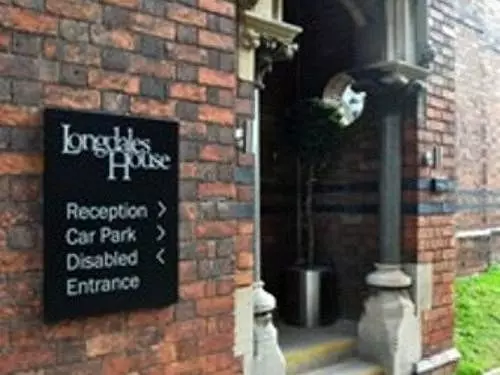 Bed and Breakfast Longdales House B G Lincoln Ltd