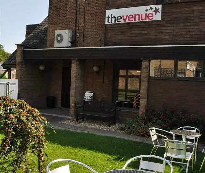 Bed and Breakfast Longdales House B G Lincoln Ltd