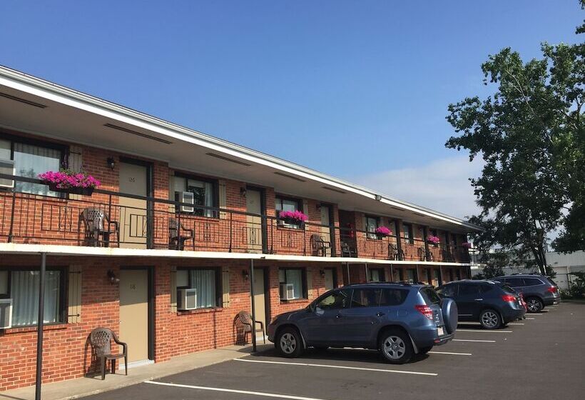 Motel Et Appartements Du Fleuve