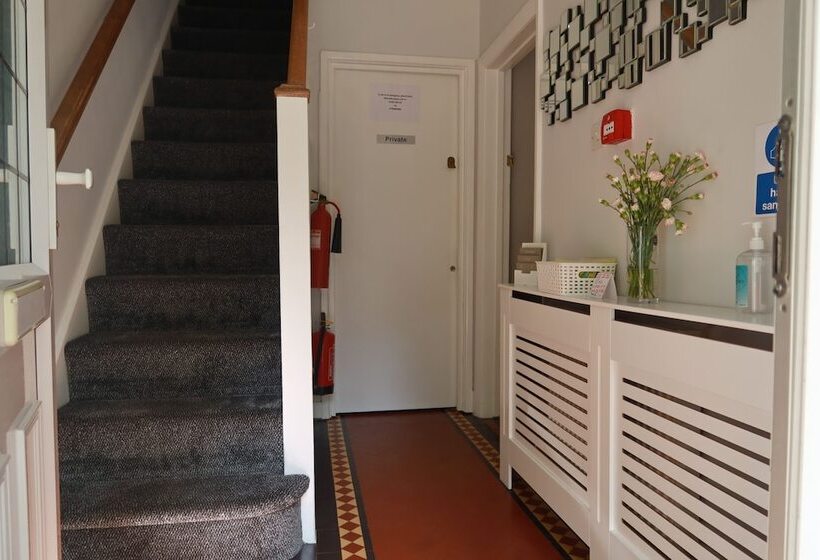 مبيت وإفطار Avonlea Guest House