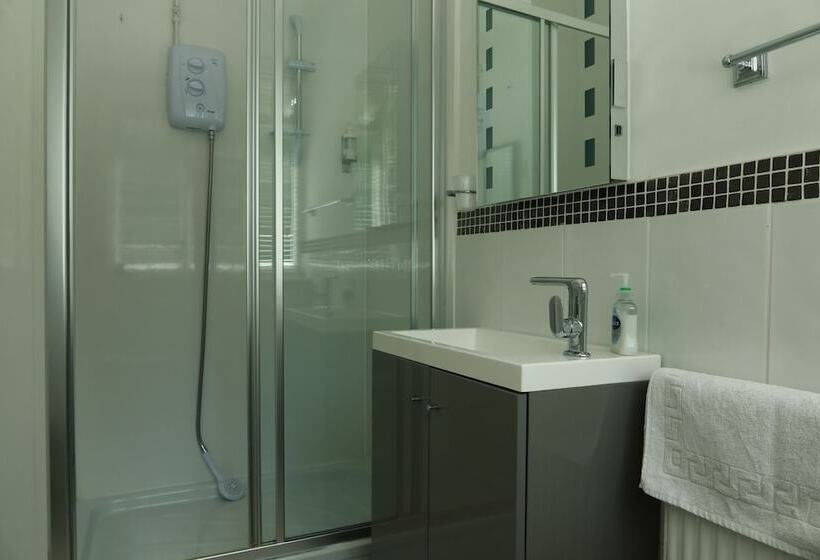 مبيت وإفطار Avonlea Guest House