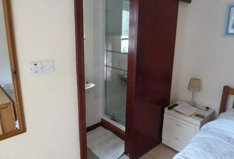 住宿加早餐 Hillside Self Catering