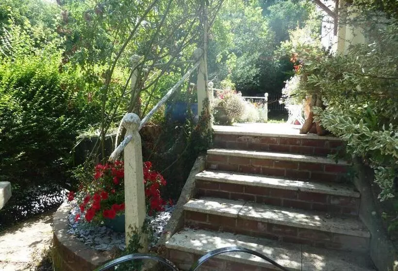 住宿加早餐 Hillside Self Catering