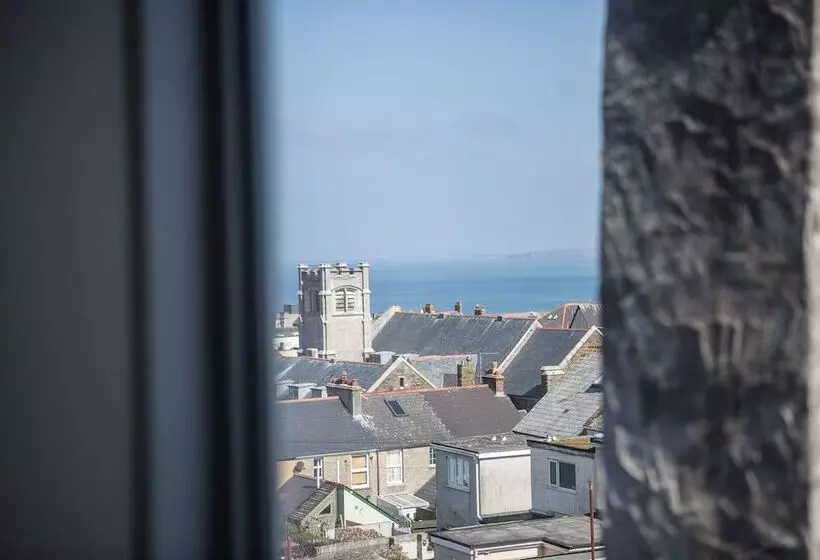 Bed and Breakfast St Breca