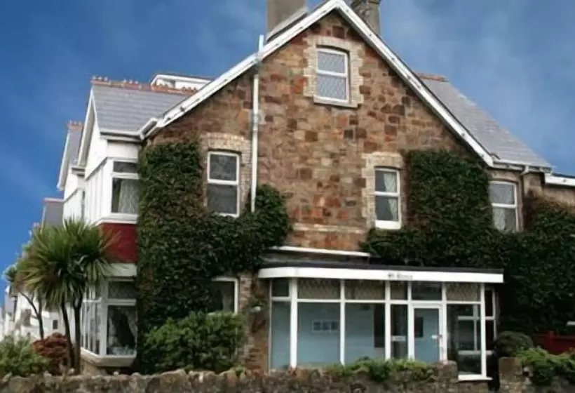 Bed and Breakfast St Breca