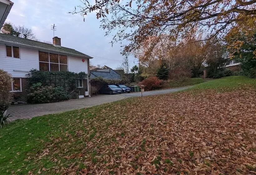 تختخواب و صبحانه Summerfields House