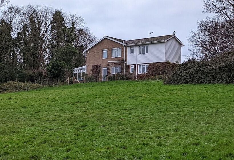 ベッドアンドブレックファースト Summerfields House