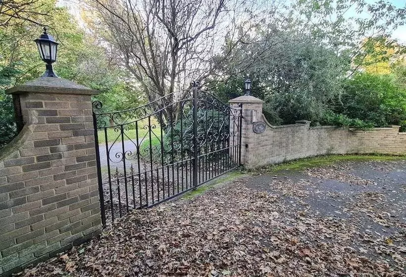 تختخواب و صبحانه Summerfields House