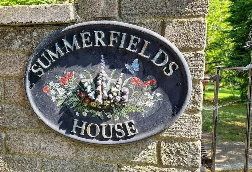 تختخواب و صبحانه Summerfields House