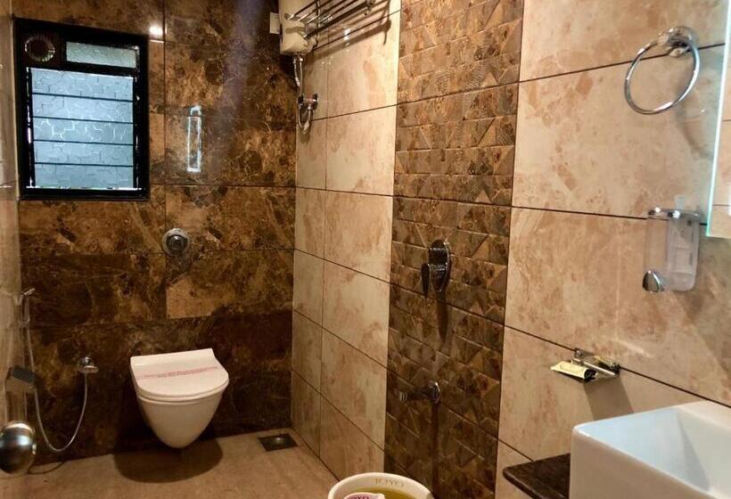 Hotel Avon Ruby Dadar