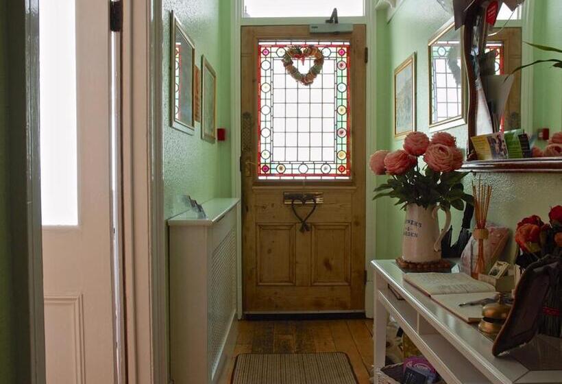 فندق Chiltern Guest House