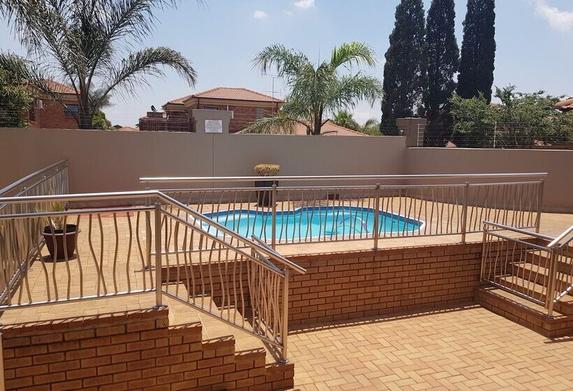 בית מלון כפרי Europrime