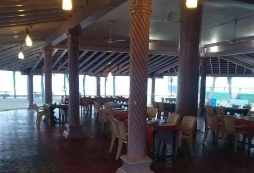 酒店 Mamalla Beach Resort