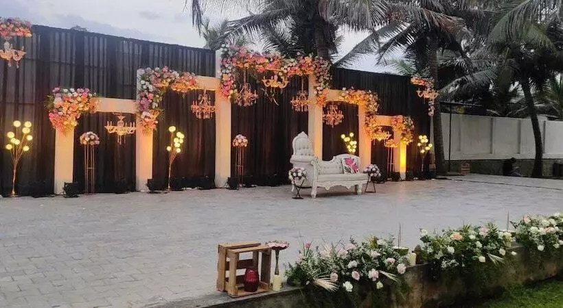 酒店 Mamalla Beach Resort