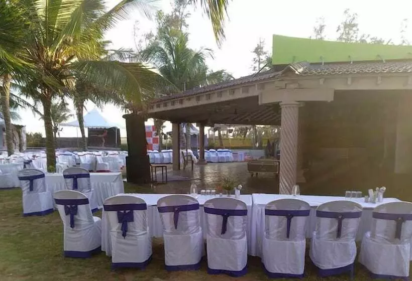 酒店 Mamalla Beach Resort