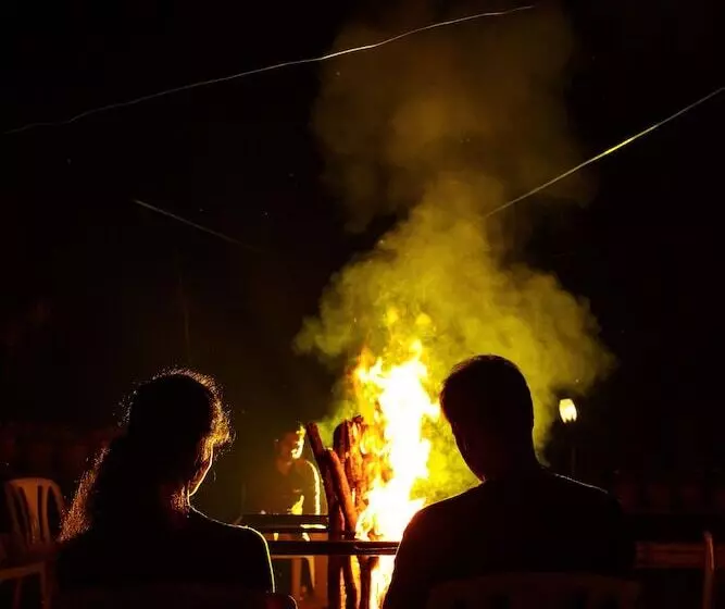 בית מלון כפרי Misty Mountain Resort