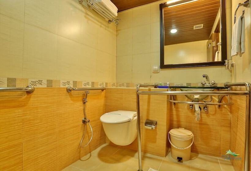 בית מלון כפרי Misty Mountain Resort