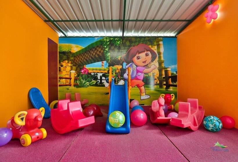 בית מלון כפרי Misty Mountain Resort