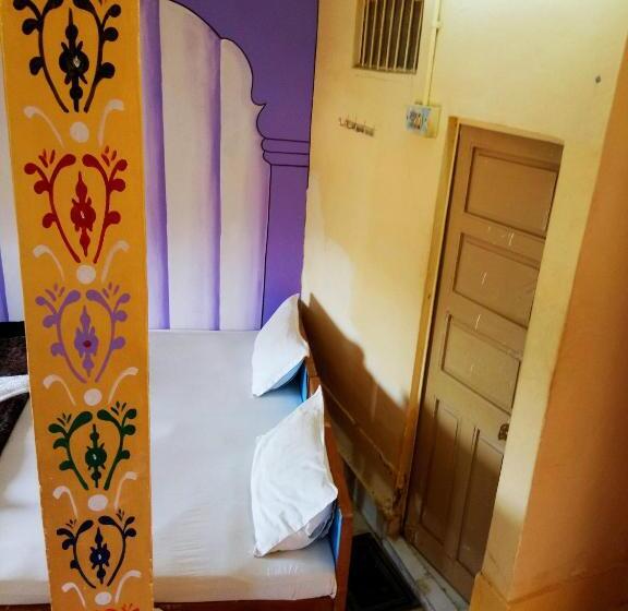 בית מלון כפרי Paradise