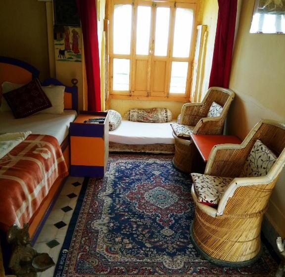 בית מלון כפרי Paradise