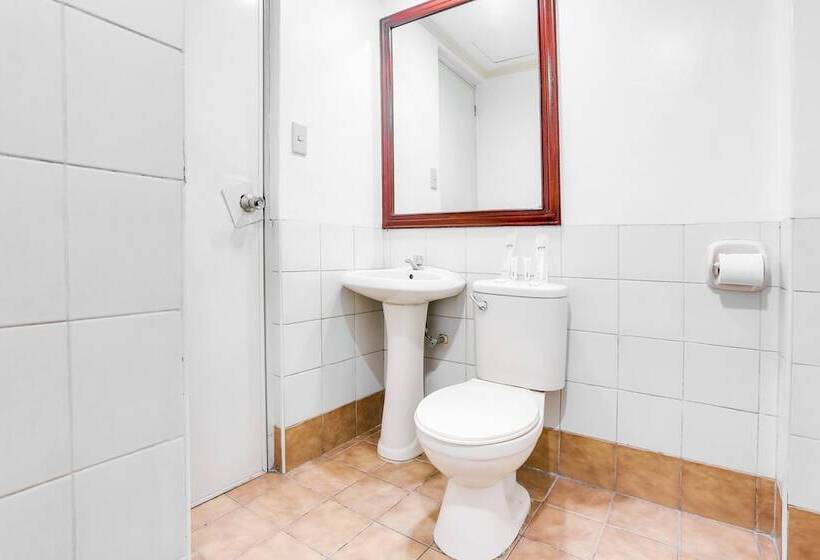 Отель Royale Parc Inn & Suites