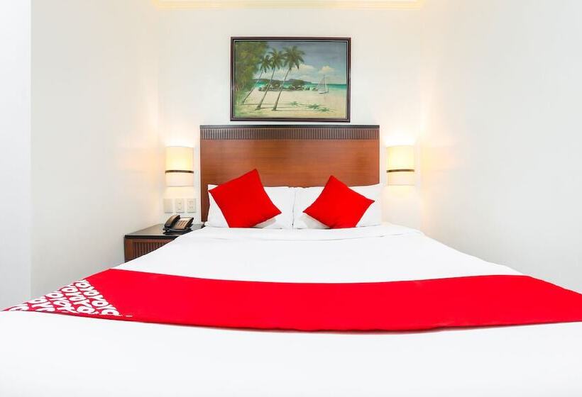 Отель Royale Parc Inn & Suites