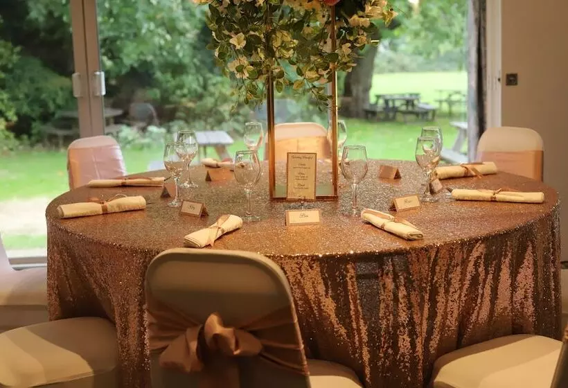 Hotel The Conningbrook