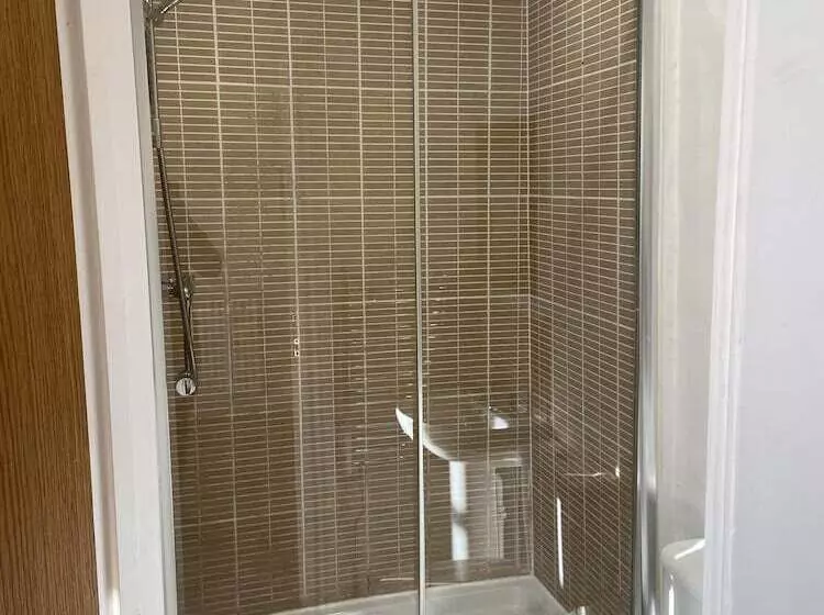 فندق The Greyhound