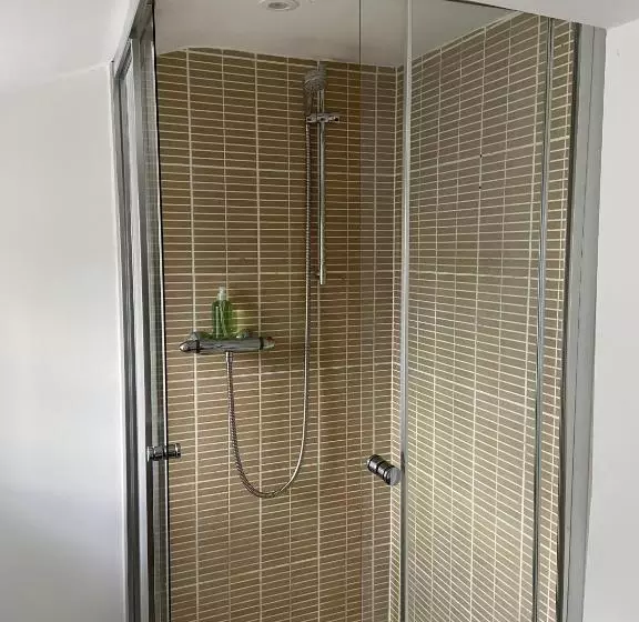 فندق The Greyhound