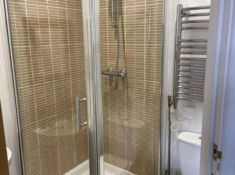 فندق The Greyhound