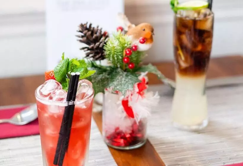 Hotelli The Pheasant Bar & Restaurant