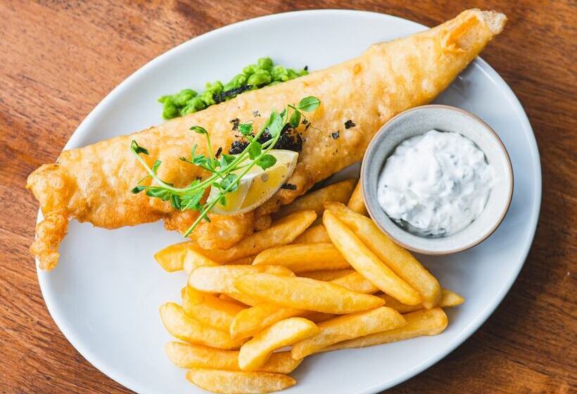 فندق The Pheasant Bar & Restaurant