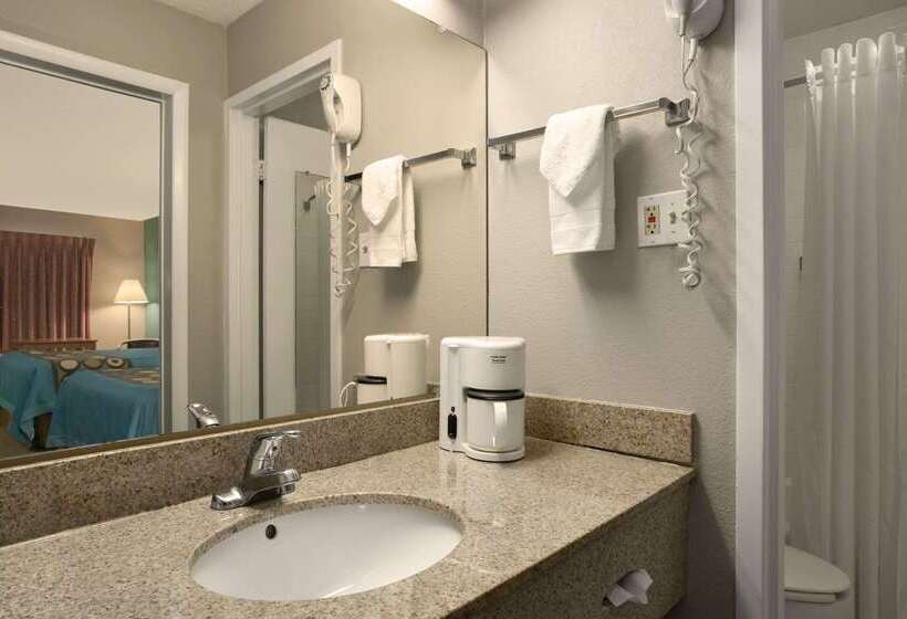 모텔 Super 8 By Wyndham Kingsport