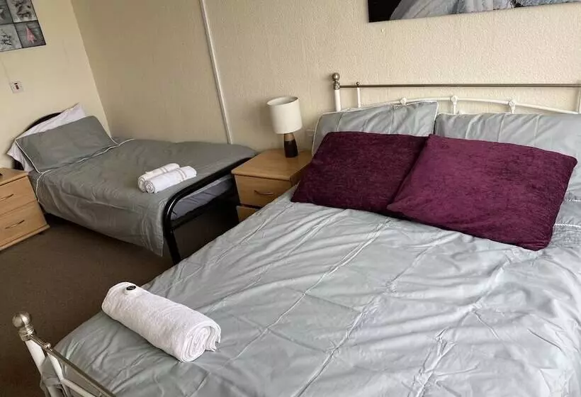 Pembroke Seafront B&b