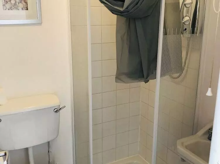 Pembroke Seafront B&b