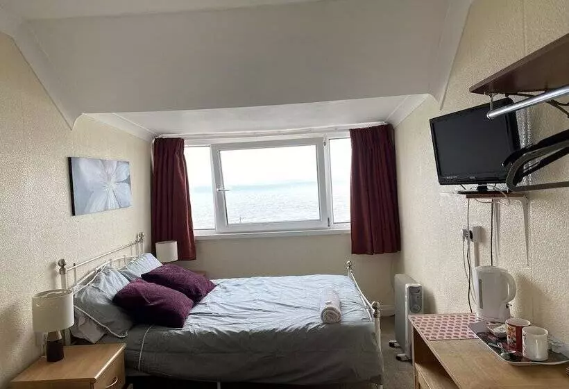 Pembroke Seafront B&b