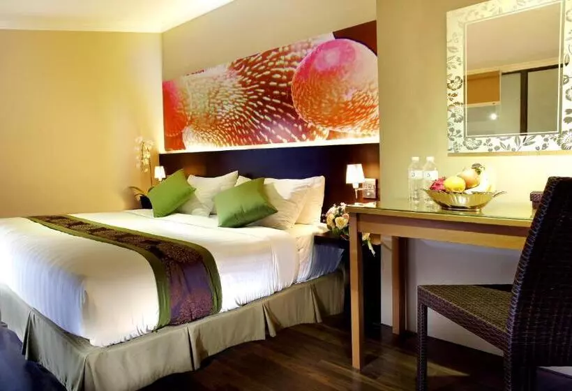 اقامتگاه The Banyumas Villa