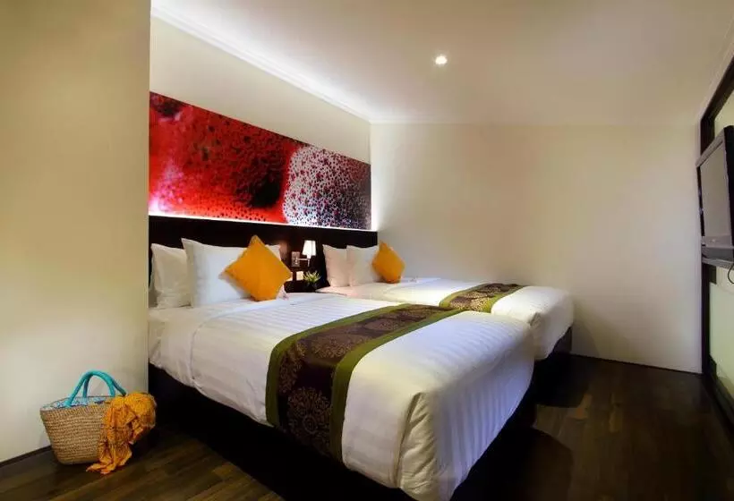 اقامتگاه The Banyumas Villa