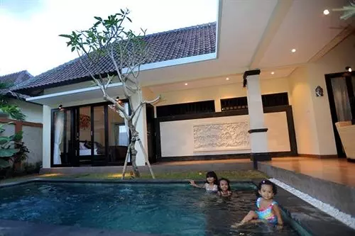 Tanjung Lima Hotel Legian
