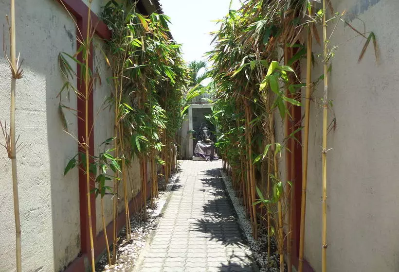 Tanjung Lima Hotel Legian
