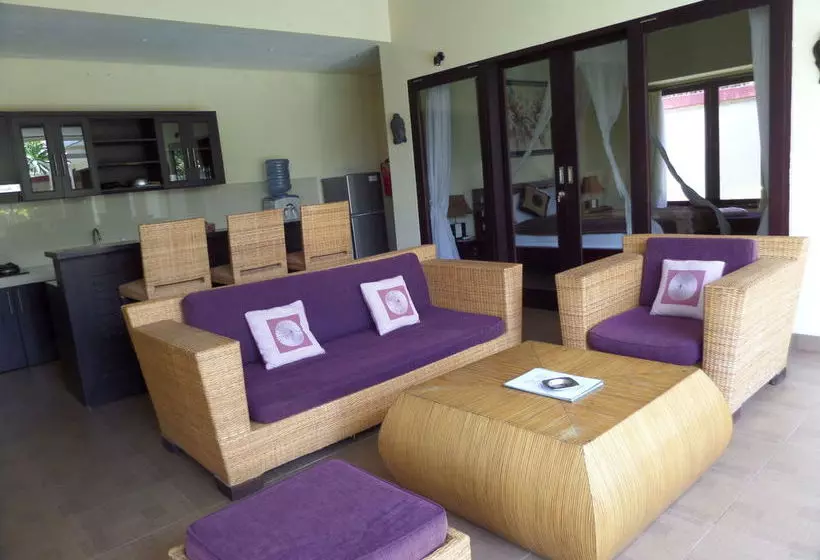 Tanjung Lima Hotel Legian