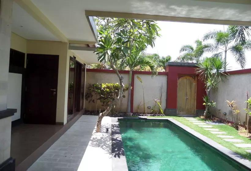 Tanjung Lima Hotel Legian