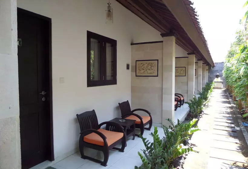 Tanjung Lima Hotel Legian