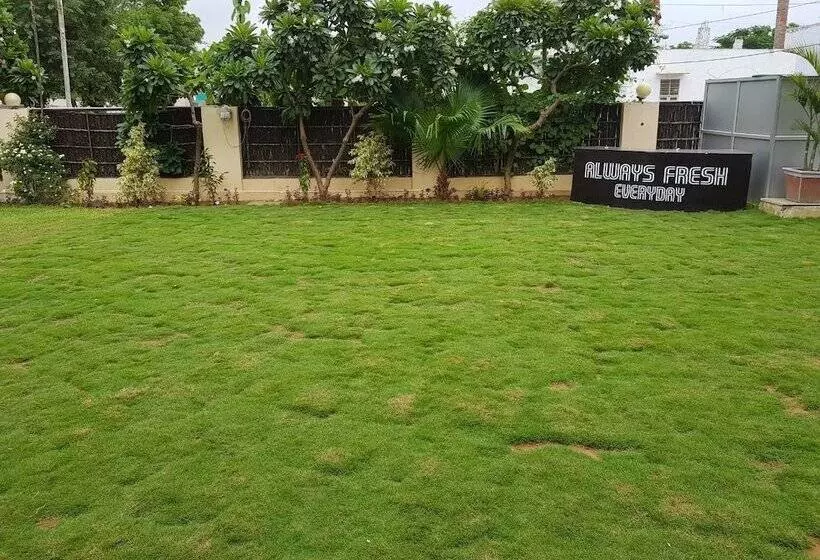 Classic 7 Hotel & Restaurant